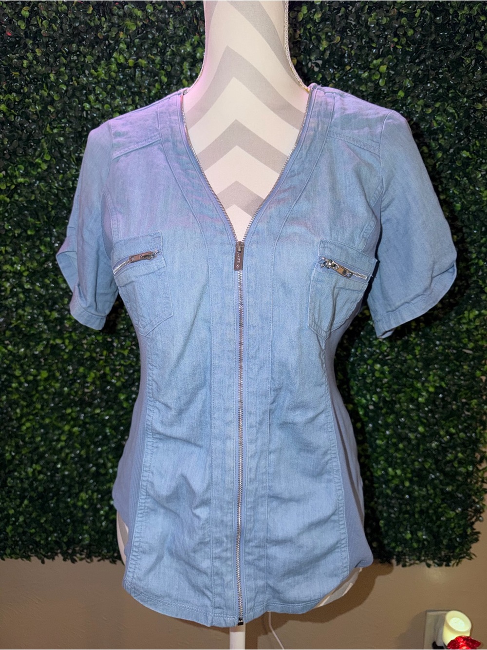 Guess Light Blue Zip-Front Short Sleeve Shirt